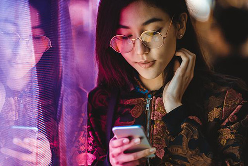 Consumers Are Ready to Join the eSIM Smartphone Revolution, Amdocs Report Finds