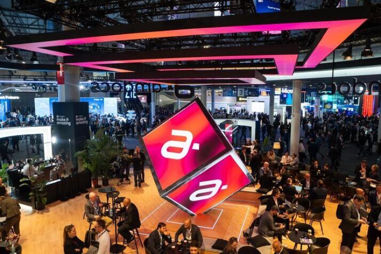 Banner-mobile-amdocs-booth.jpg